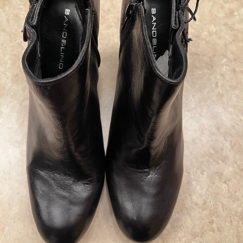 NEW BANDOLINO BLACK LEATHER HIGH HEELED ANKLE BOOTS 8